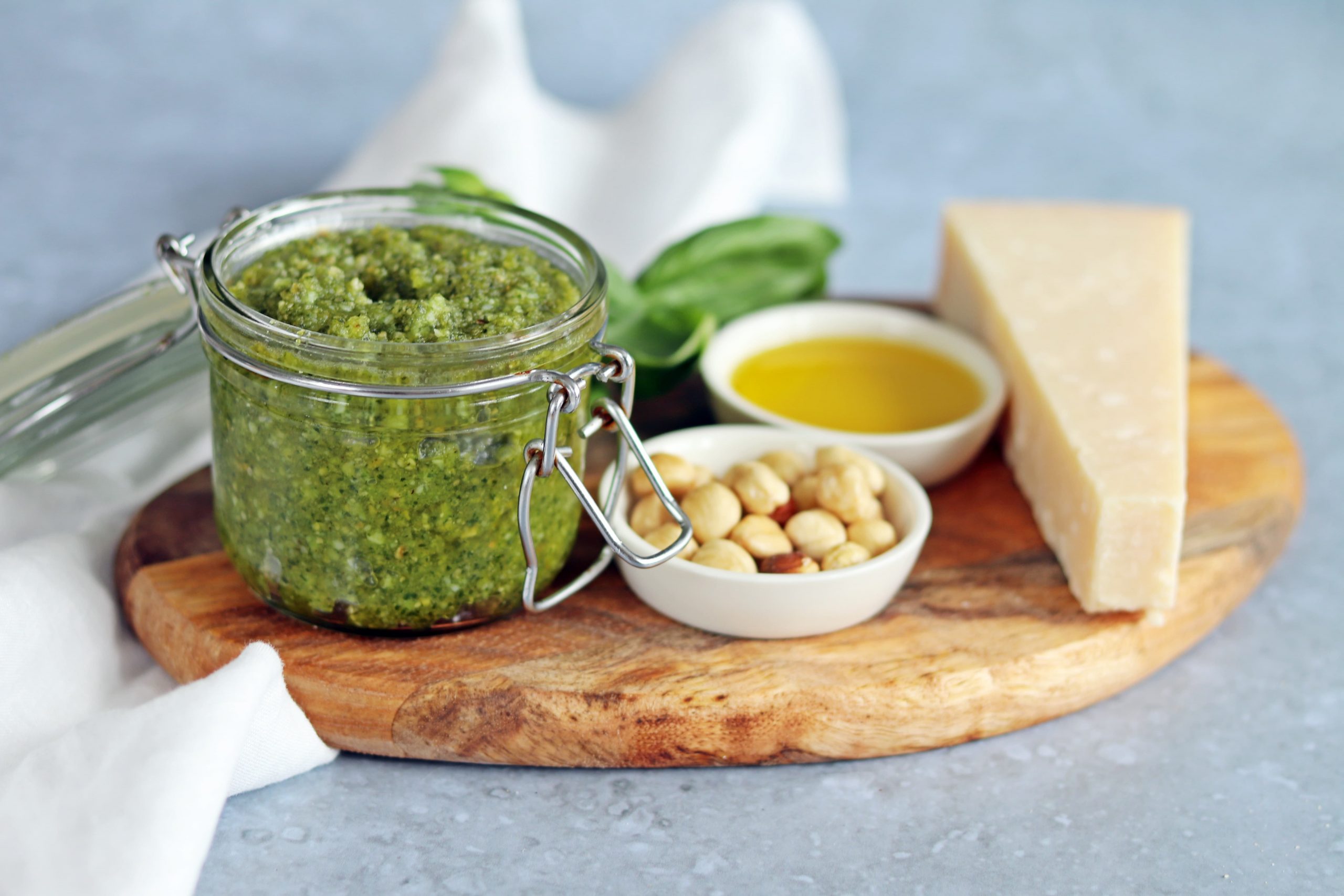 Hazelnut Pesto – Curly&amp;#39;s Cooking