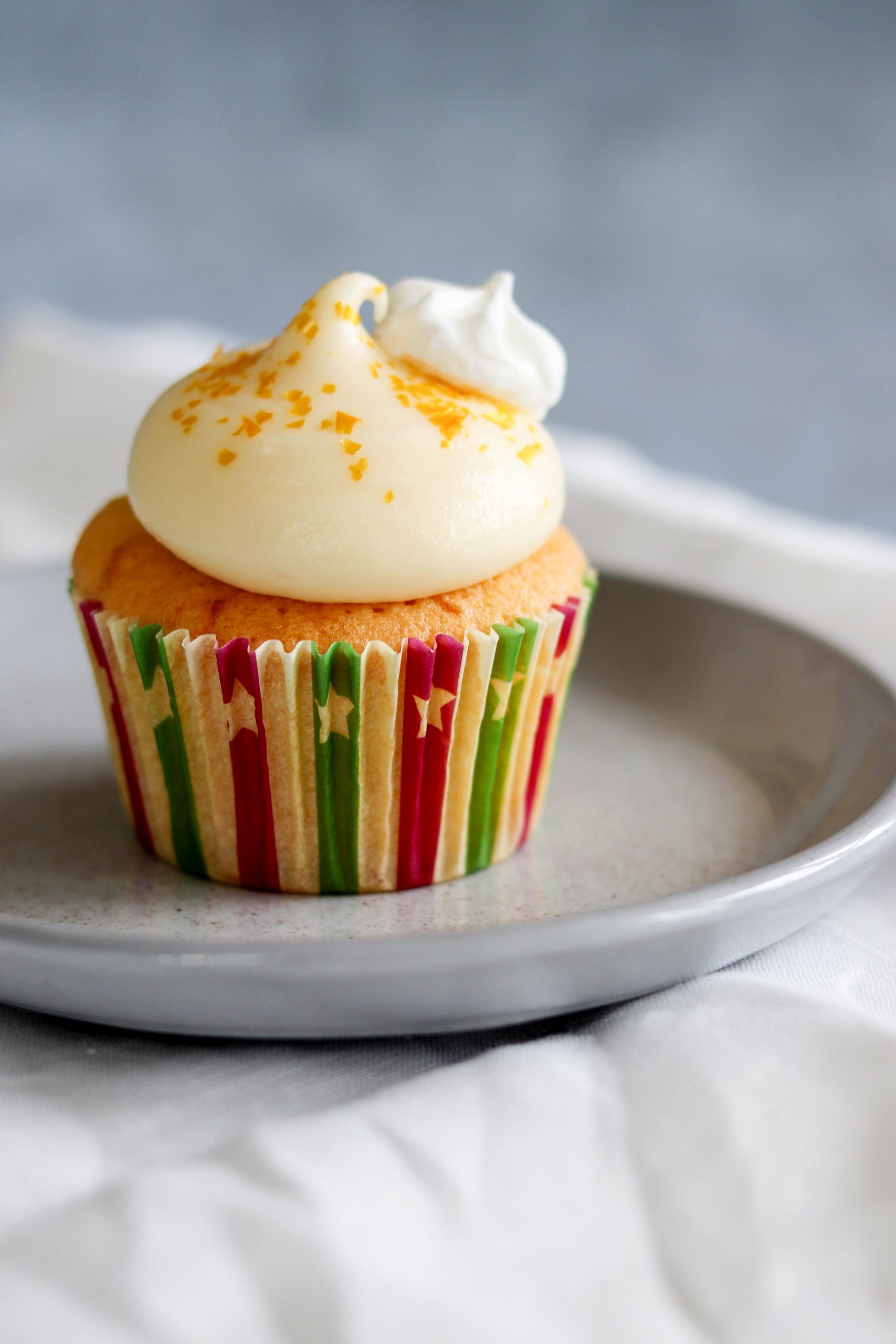 Lemon Cupcakes with Lemon Curd Cream Cheese – Curly&amp;#39;s Cooking