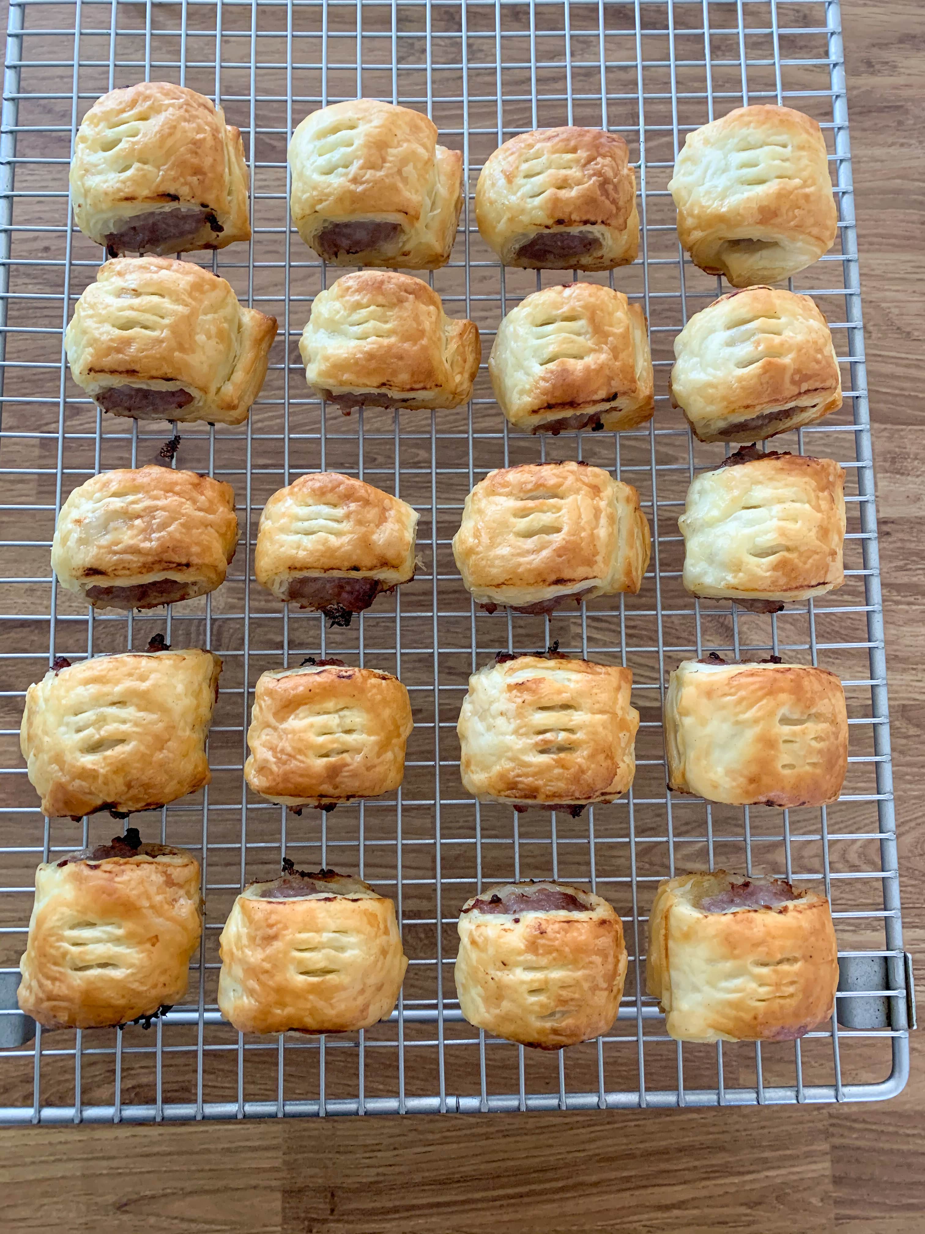 Quick Sausage Rolls