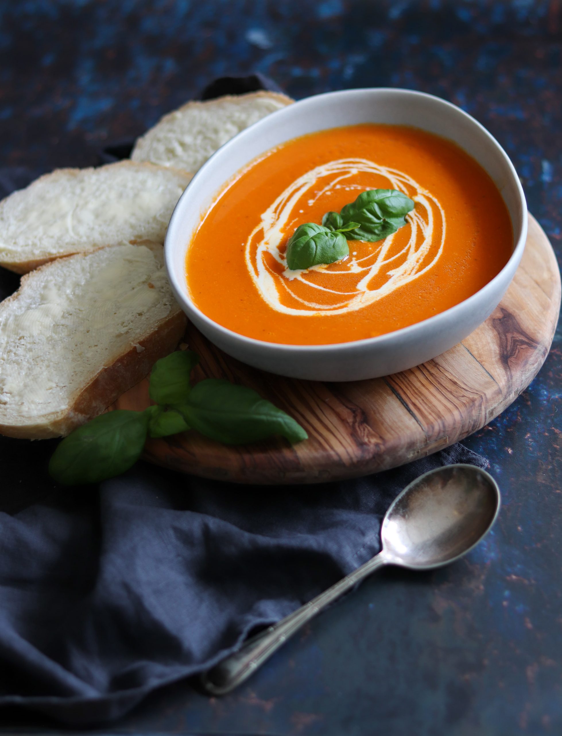 Review of the Philips Soup maker + Giveaway + Recipe for Tomato-Red Bell  Pepper Soup