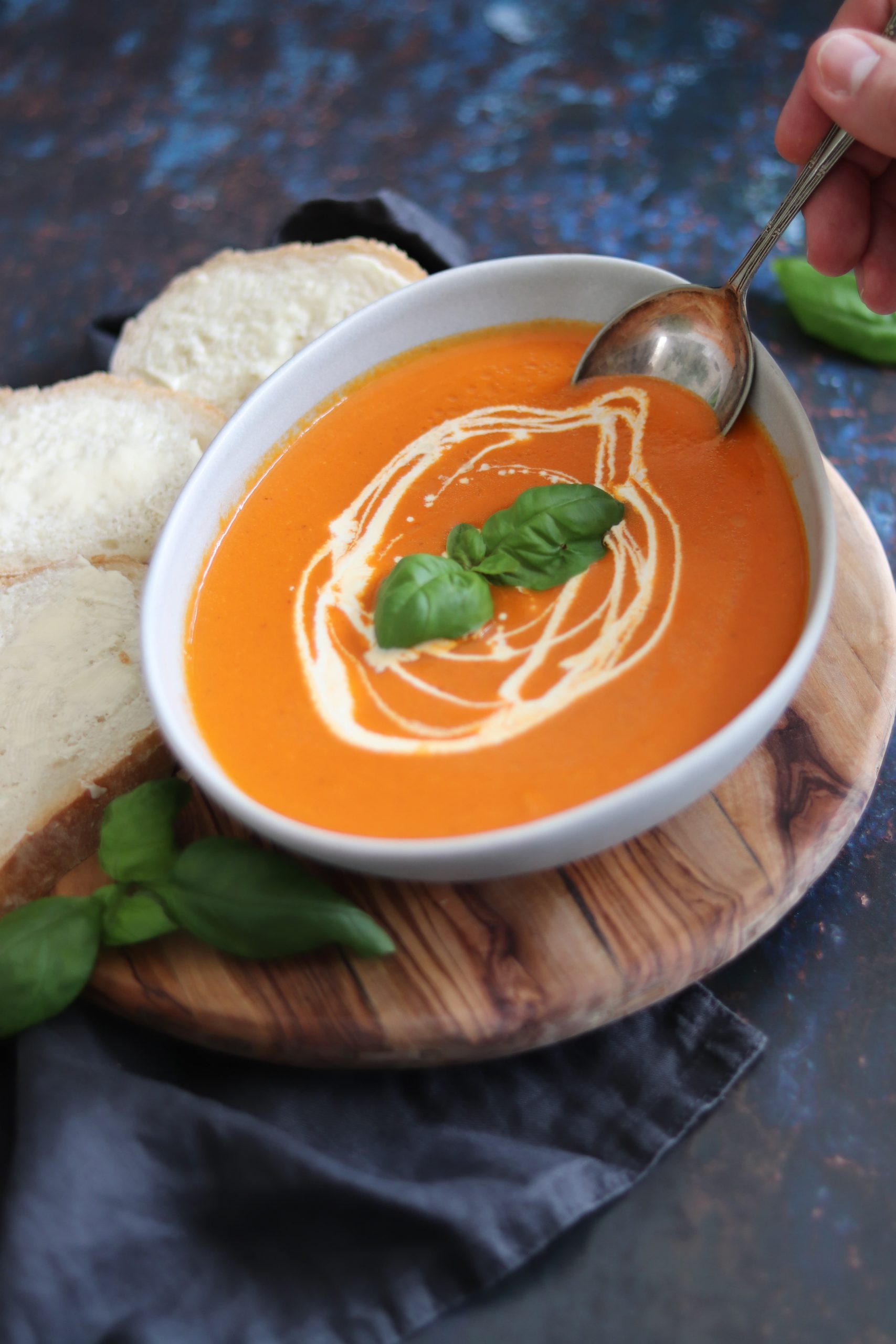 Review of the Philips Soup maker + Giveaway + Recipe for Tomato-Red Bell  Pepper Soup