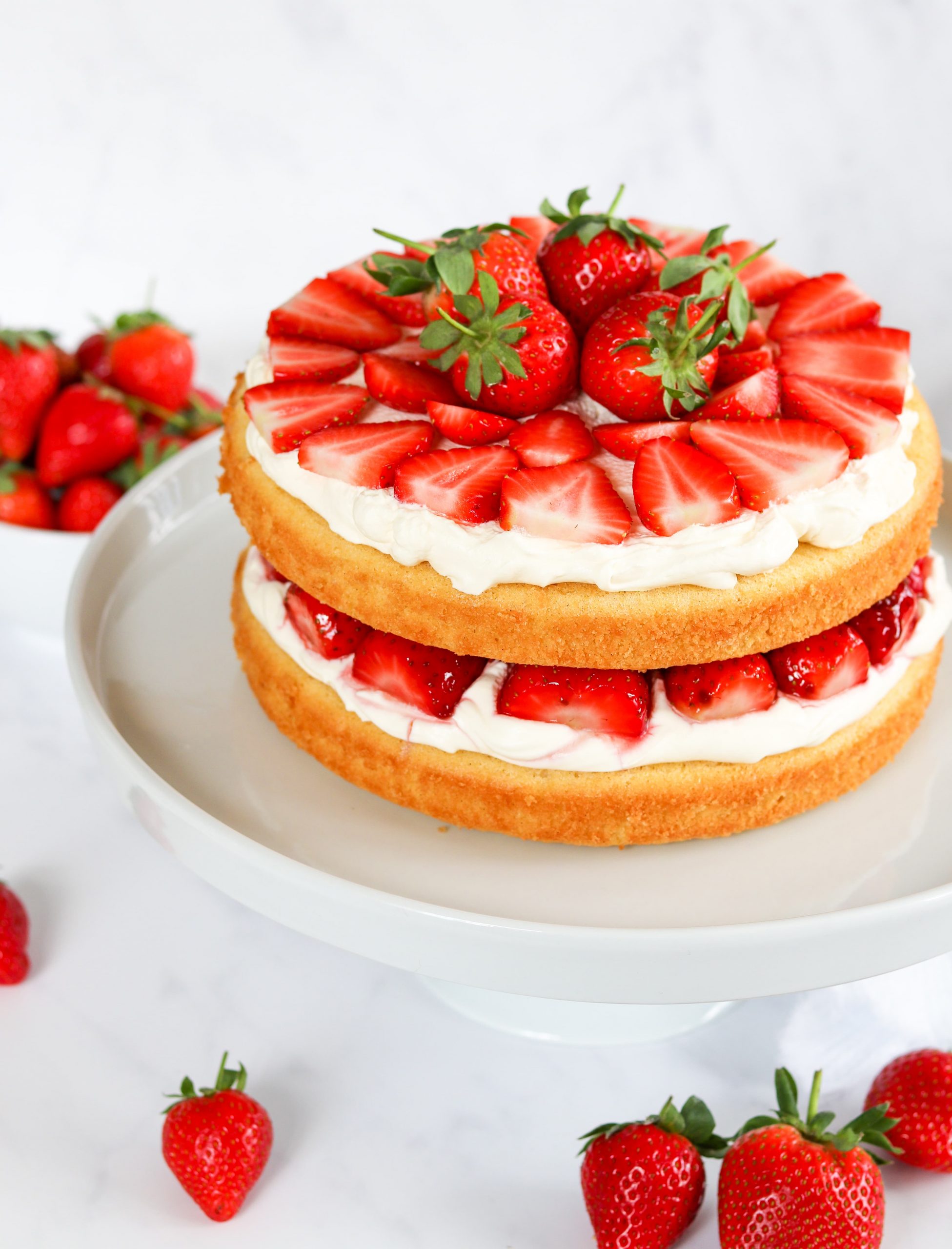 Strawberry love heart sponge cakes