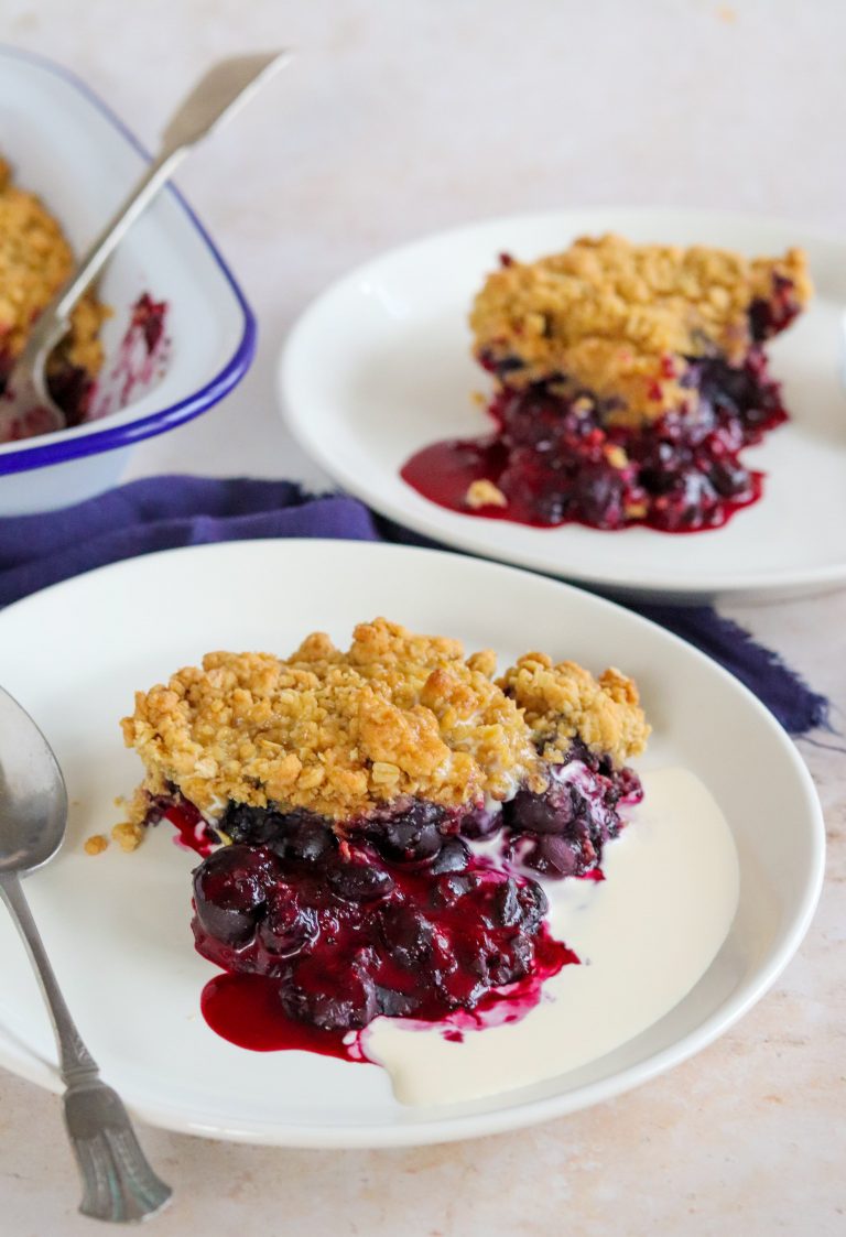 Blueberry Crumble with Oats Curly's Cooking