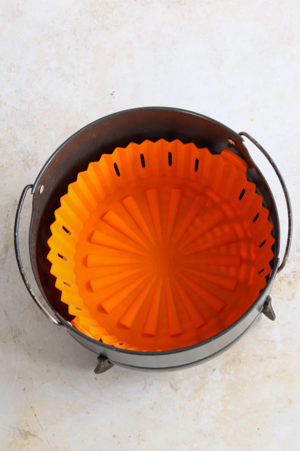 Should I Use an Air Fryer Liner? Everything You Need To Know Curly's Cooking