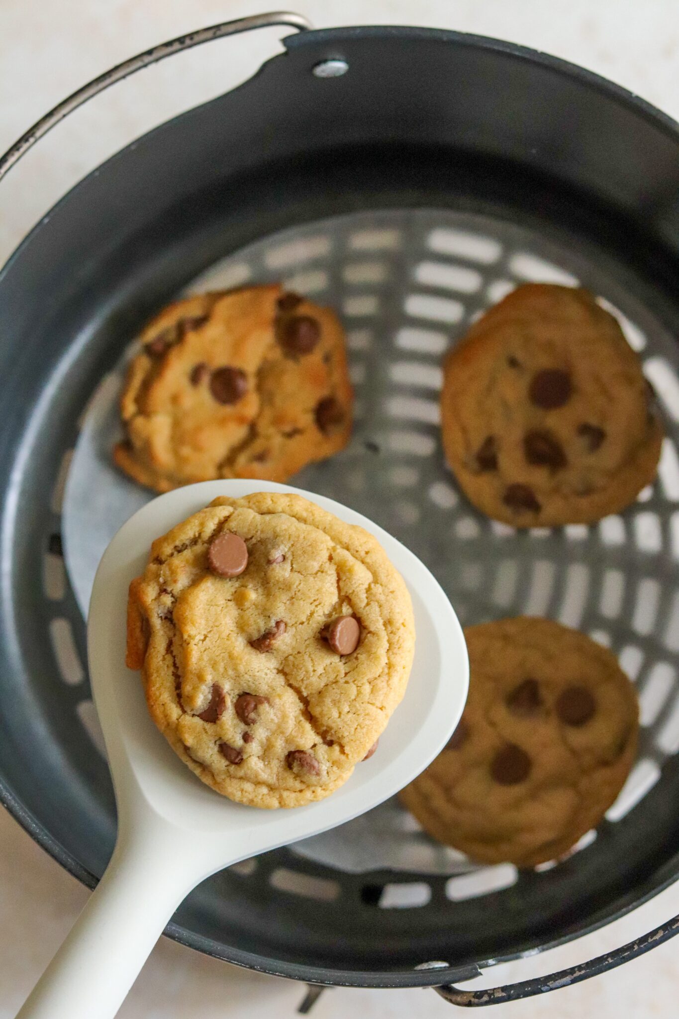 Air Fryer Chocolate Chip Cookies Curly's Cooking